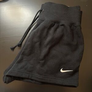 Loose fit High-rise black NIKE shorts